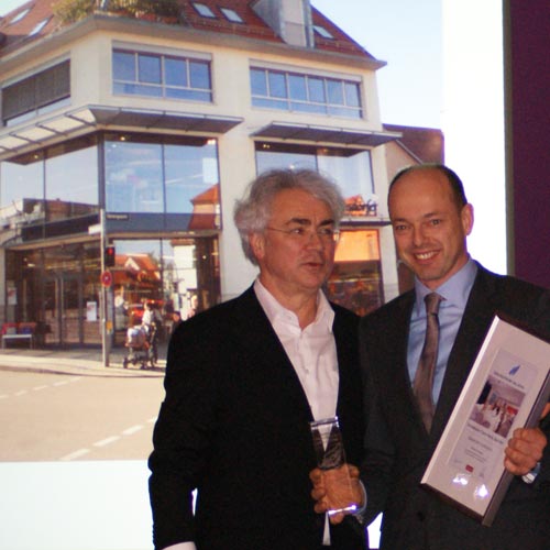 Verleger Michael Steinert, SN Verlag Hamburg, links und Marcus Mannsdörfer, rechts